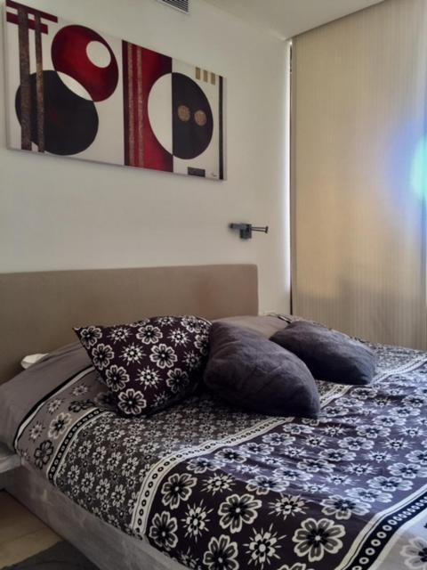 Raphael Apartments Herzelia エクステリア 写真